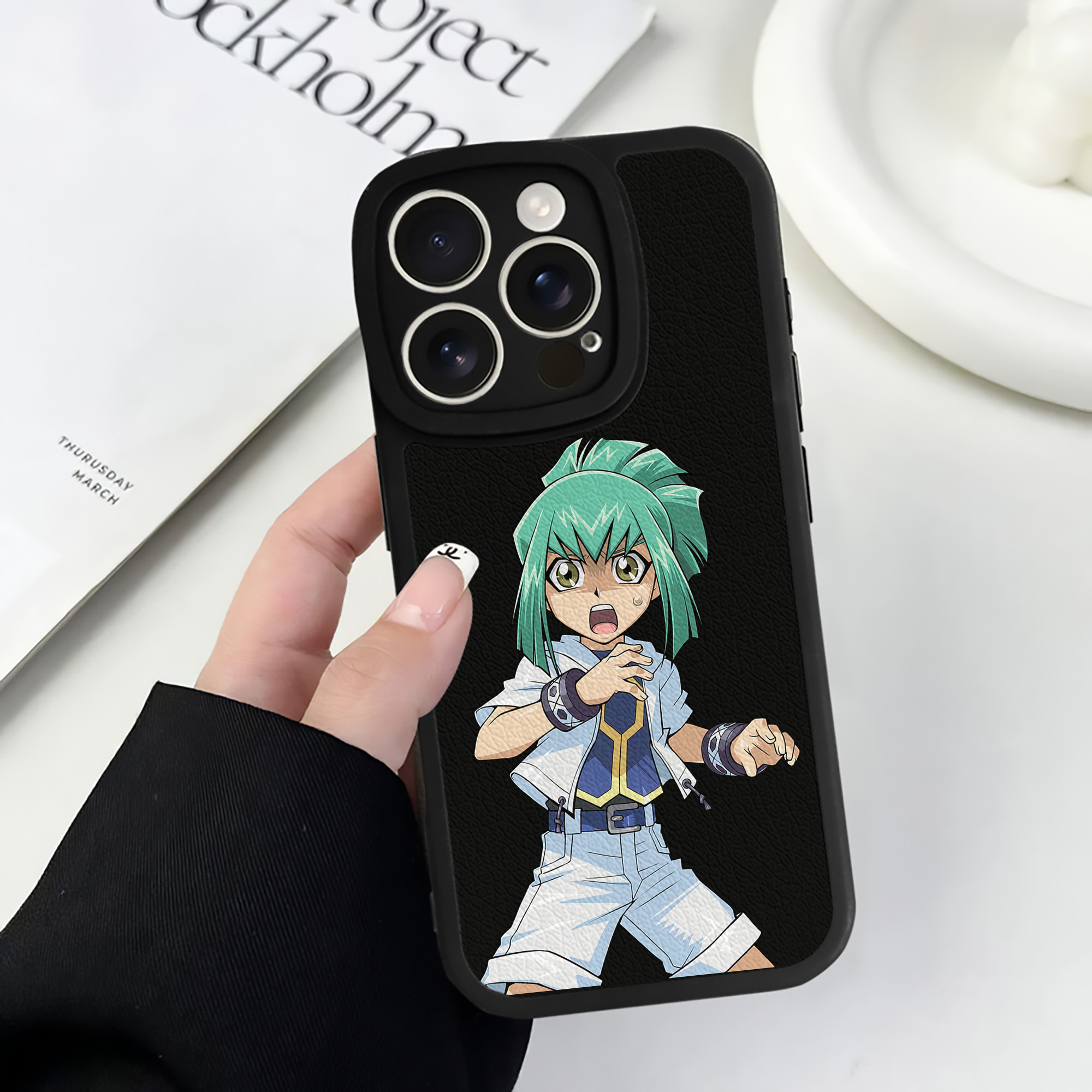遊☆戯☆王 Yu-Gi-Oh! 【iPhone 16シリーズ対応】シリコンスマホケース（レザー調） 材質：シリコン